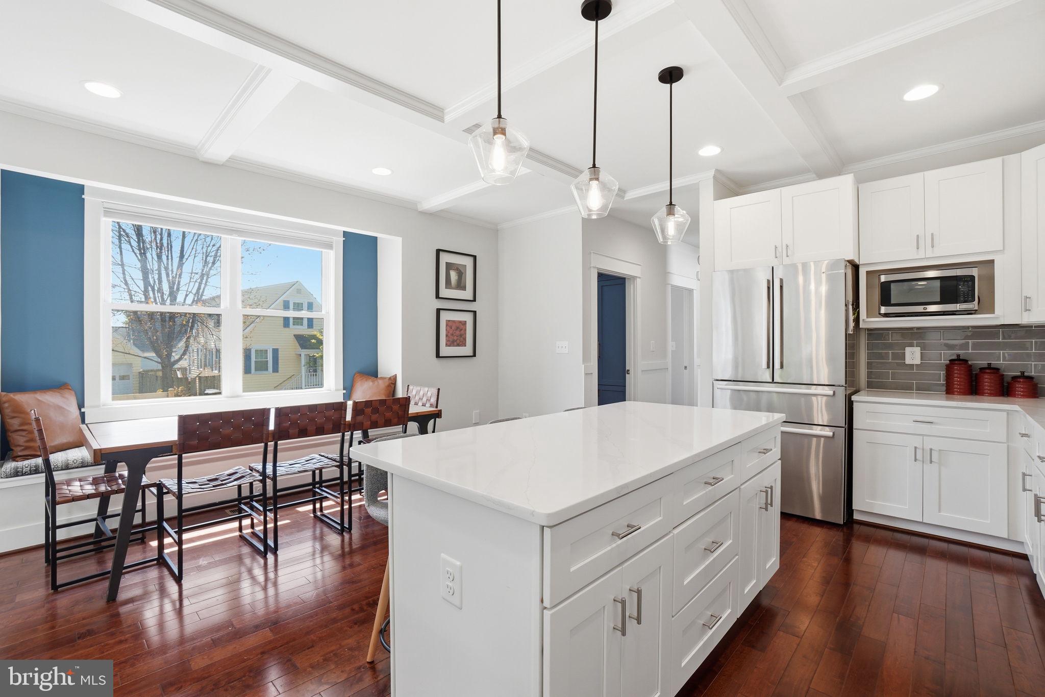 CLARENDON - Residential