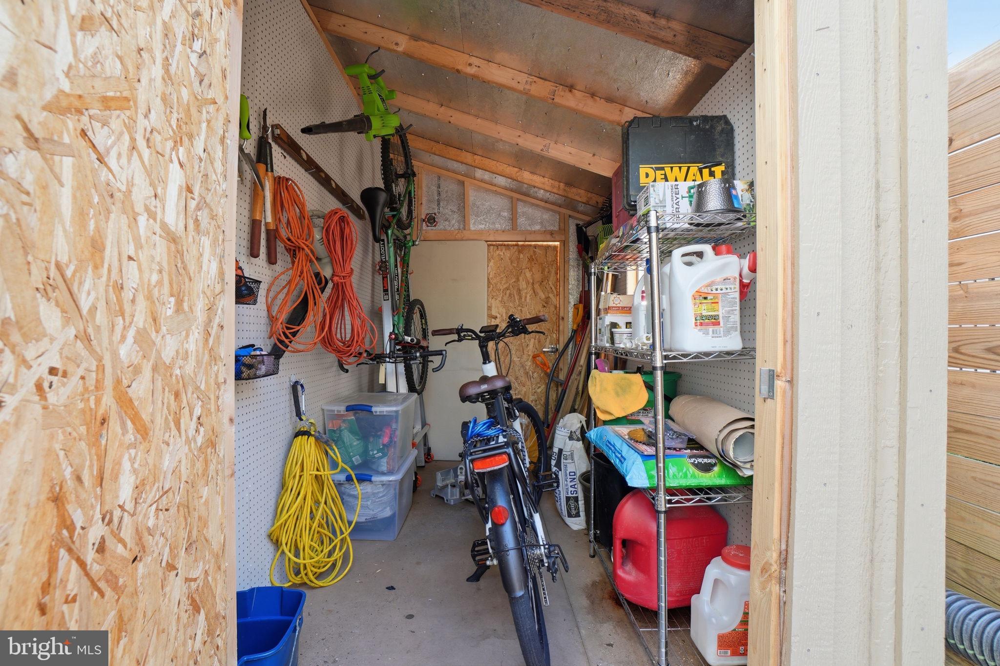 CLARENDON - Residential