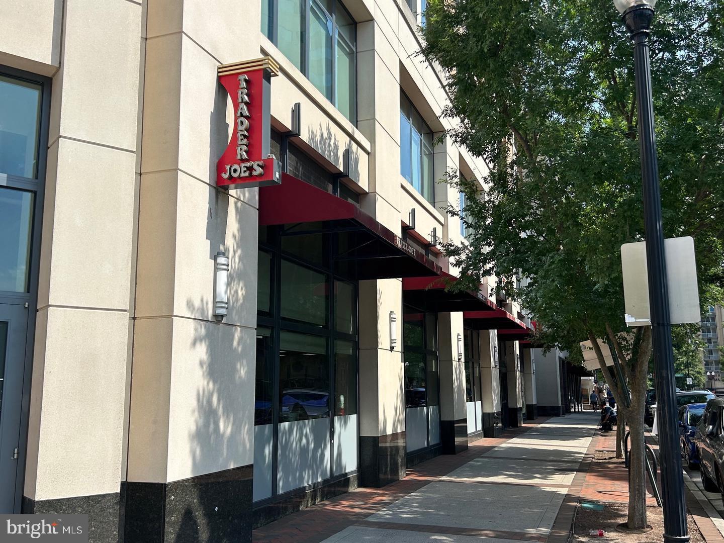 CLARENDON - Residential