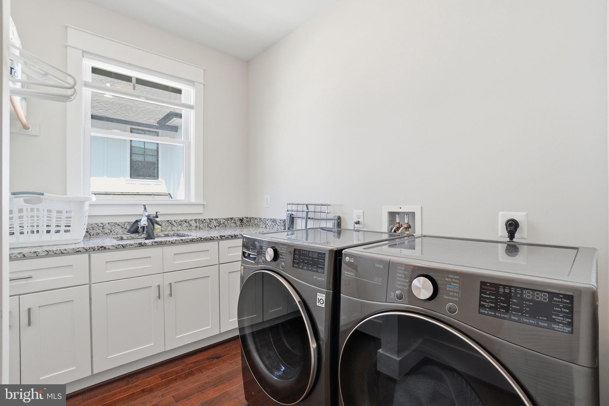 CLARENDON - Residential