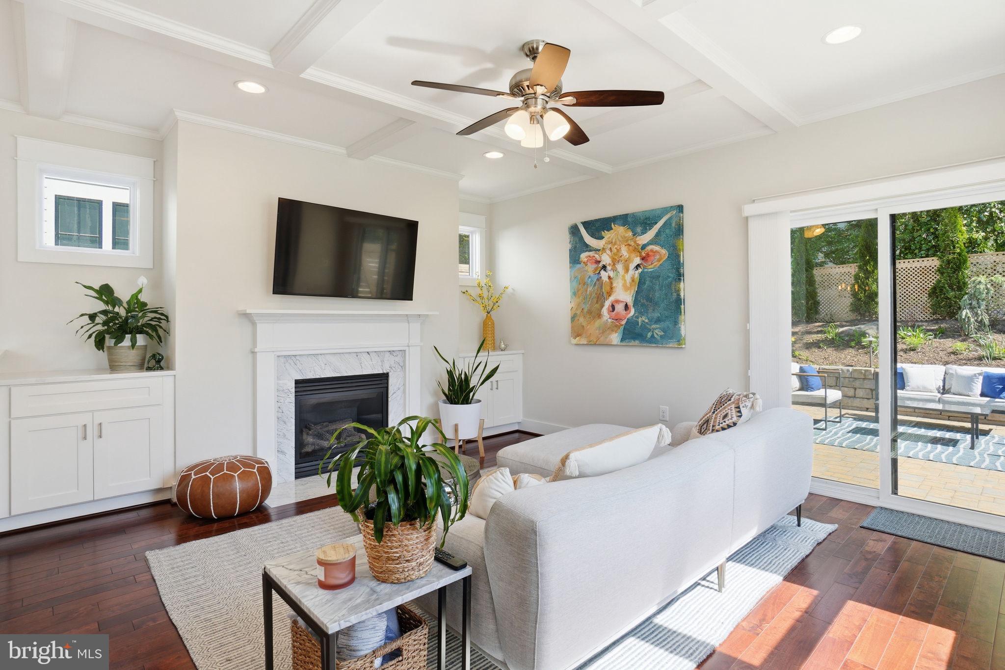 CLARENDON - Residential