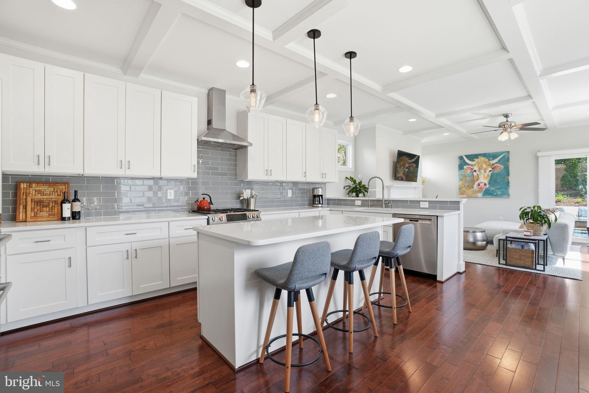 CLARENDON - Residential