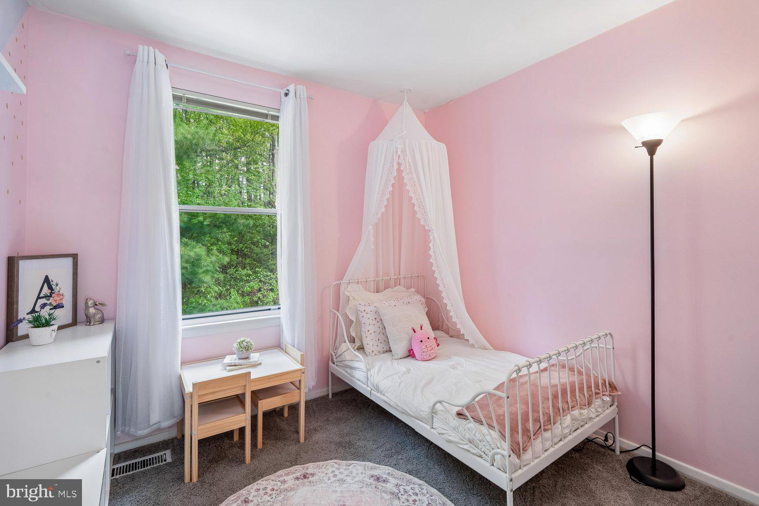 WOODLAND VILLAGE - Residential