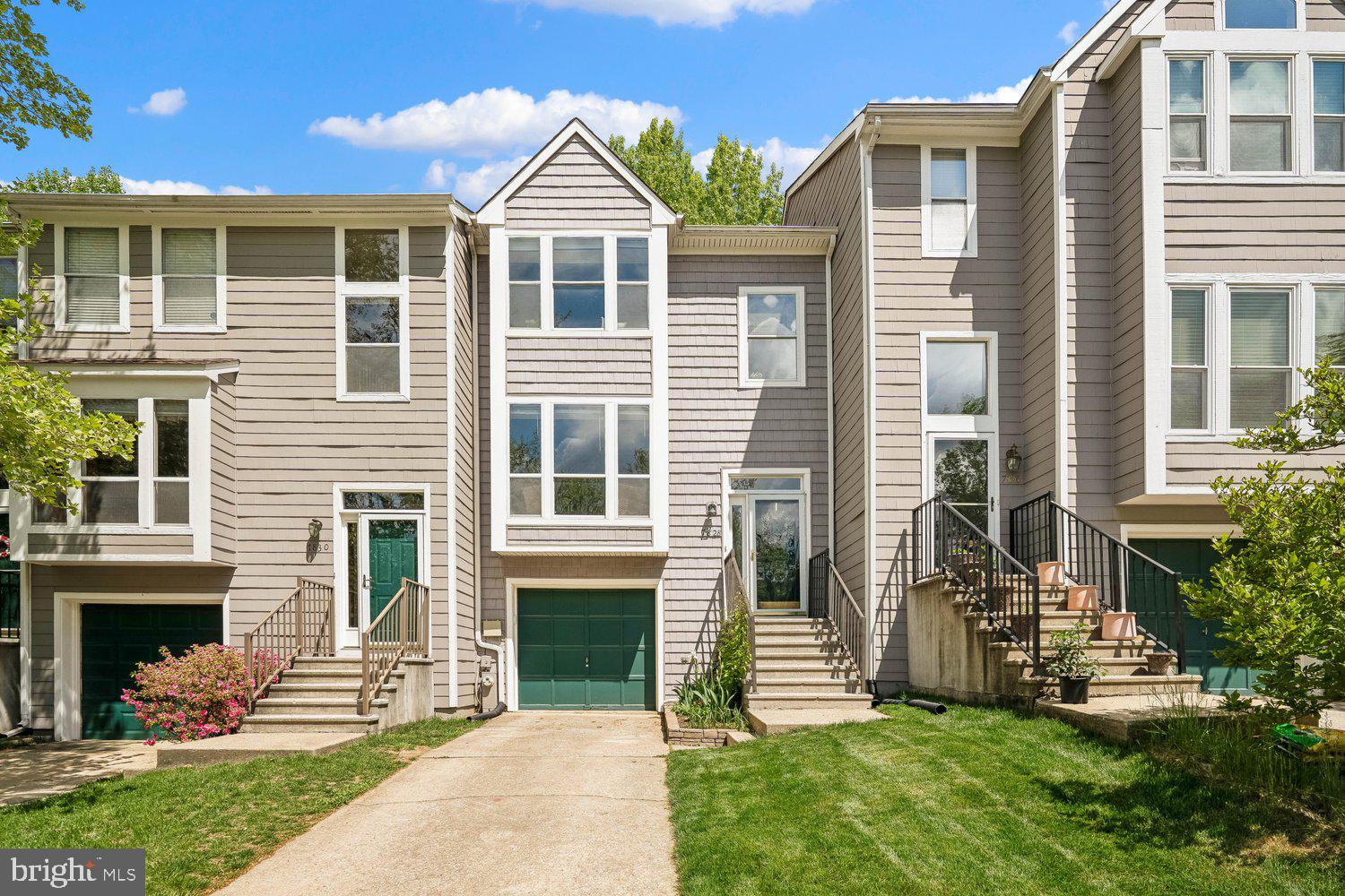 WOODLAND VILLAGE - Residential