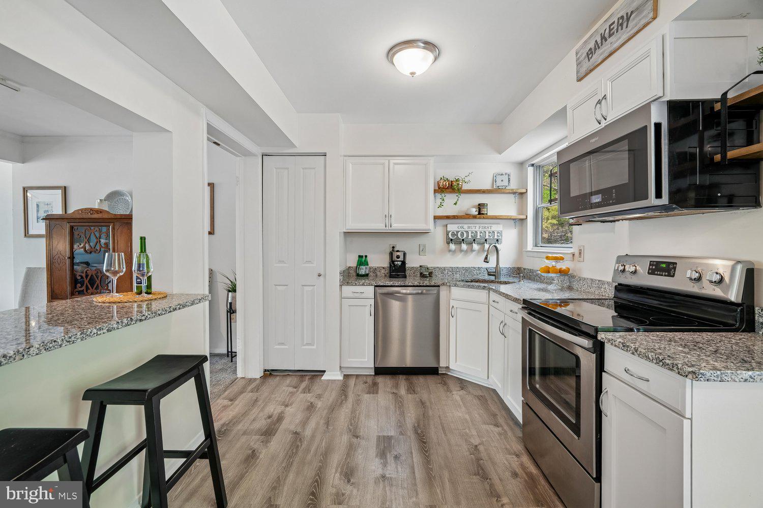 WOODLAND VILLAGE - Residential