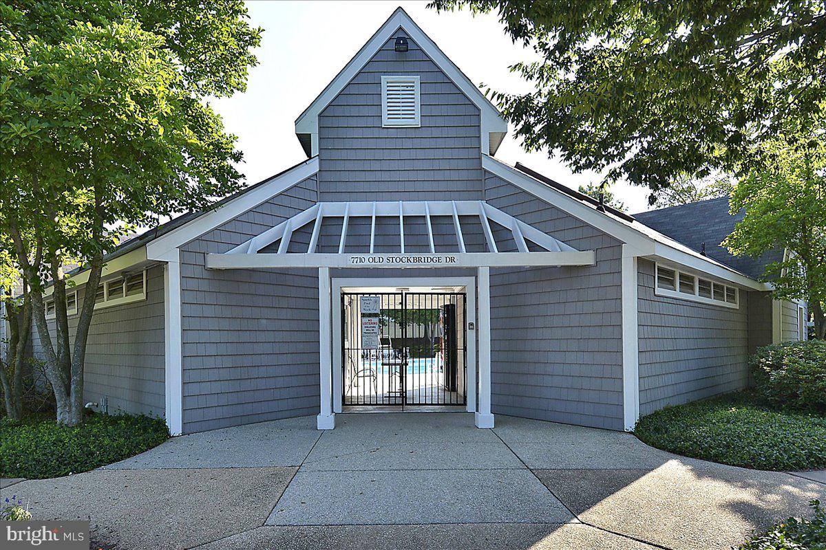 WOODLAND VILLAGE - Residential