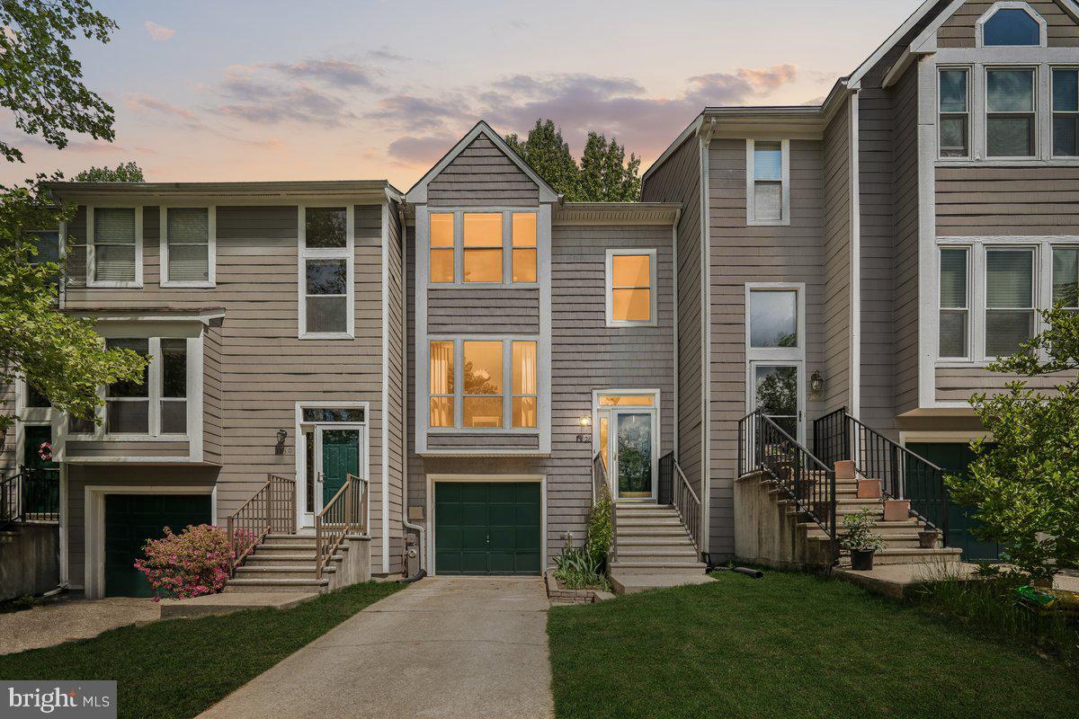 WOODLAND VILLAGE - Residential