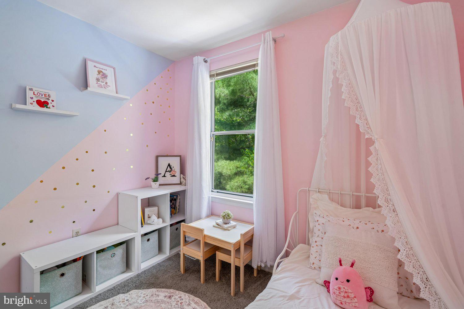 WOODLAND VILLAGE - Residential