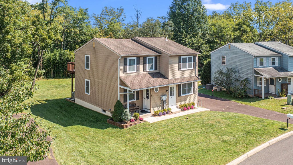 Photo of 21 Winard Circle, SELLERSVILLE, PA 18960 (MLS # PABU2131536)