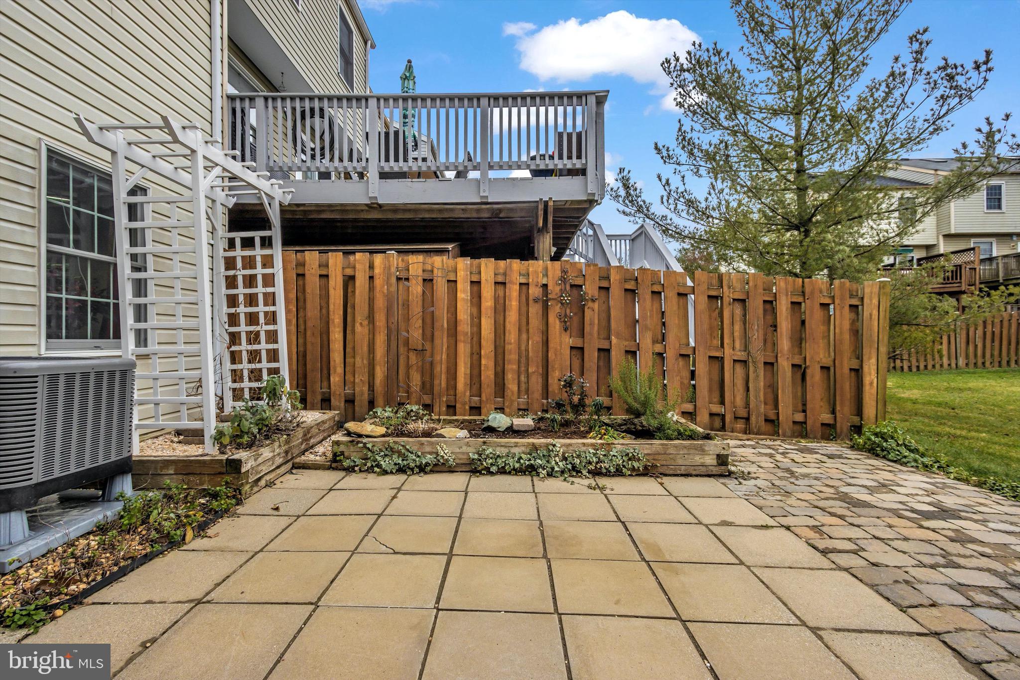 EAGLEHEAD SUMMERFIELD - Residential