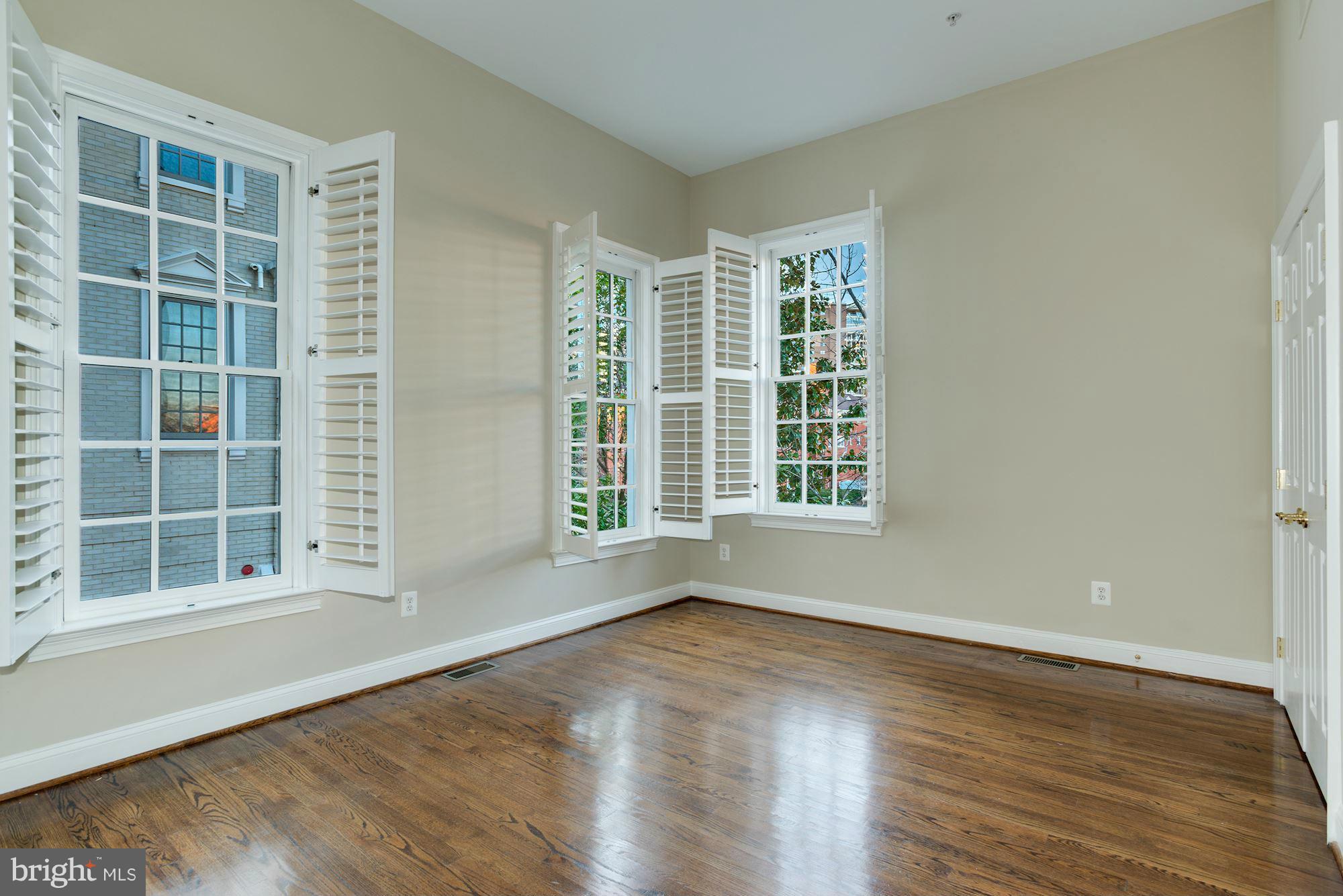 MONROE - Residential