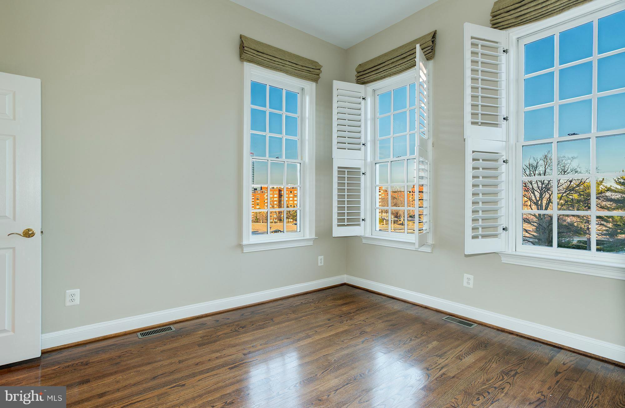 MONROE - Residential