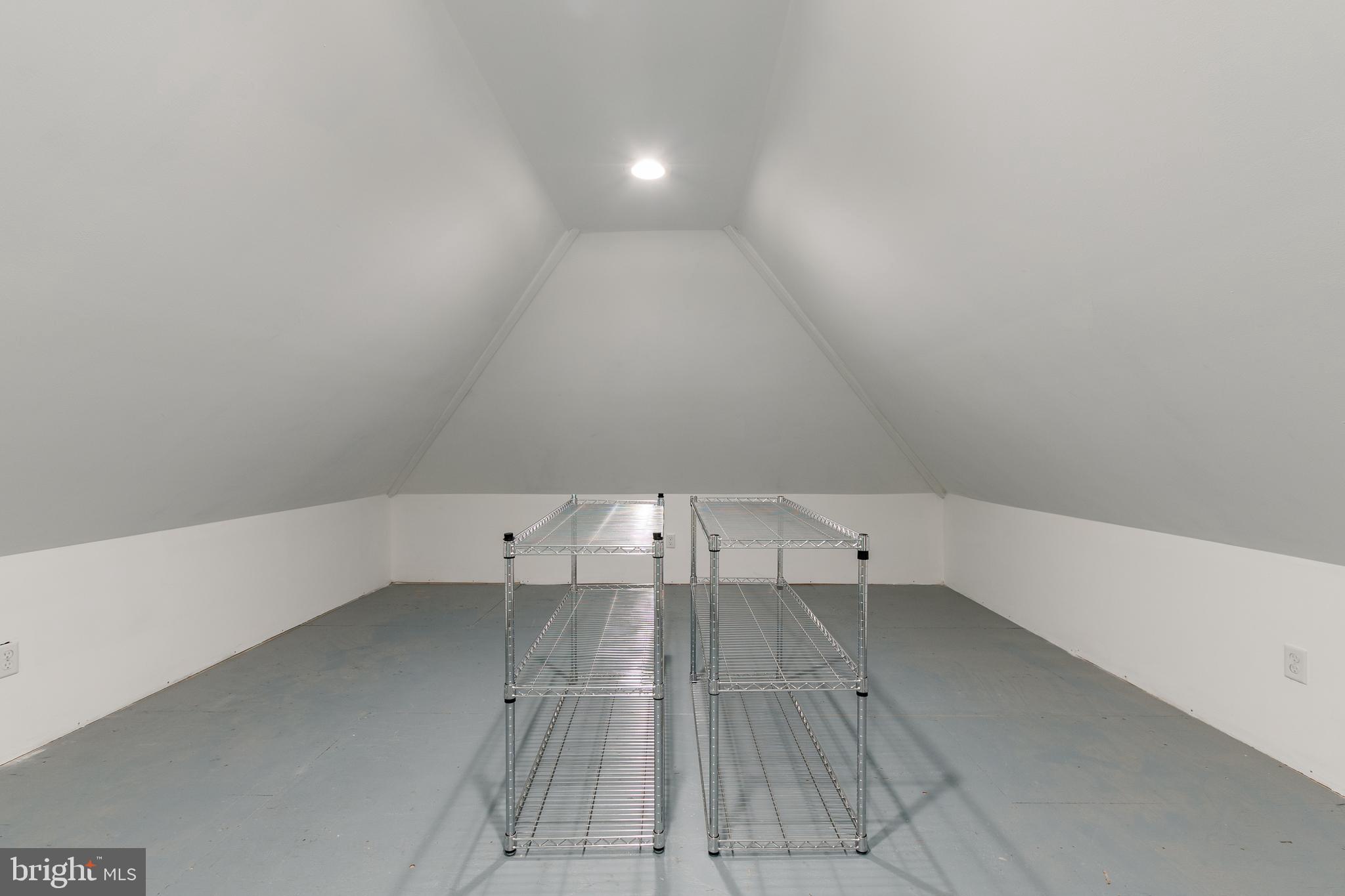 CEDAR CREEK - Residential