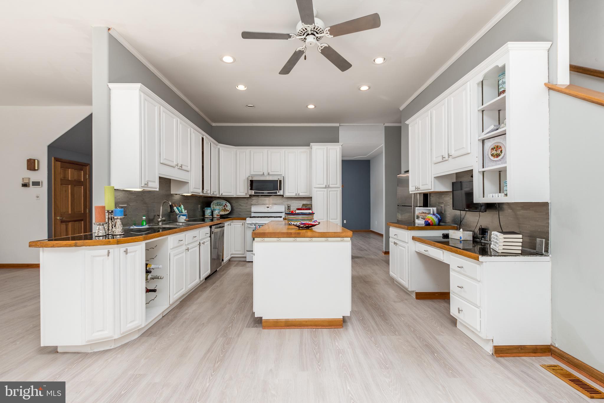 CEDAR CREEK - Residential