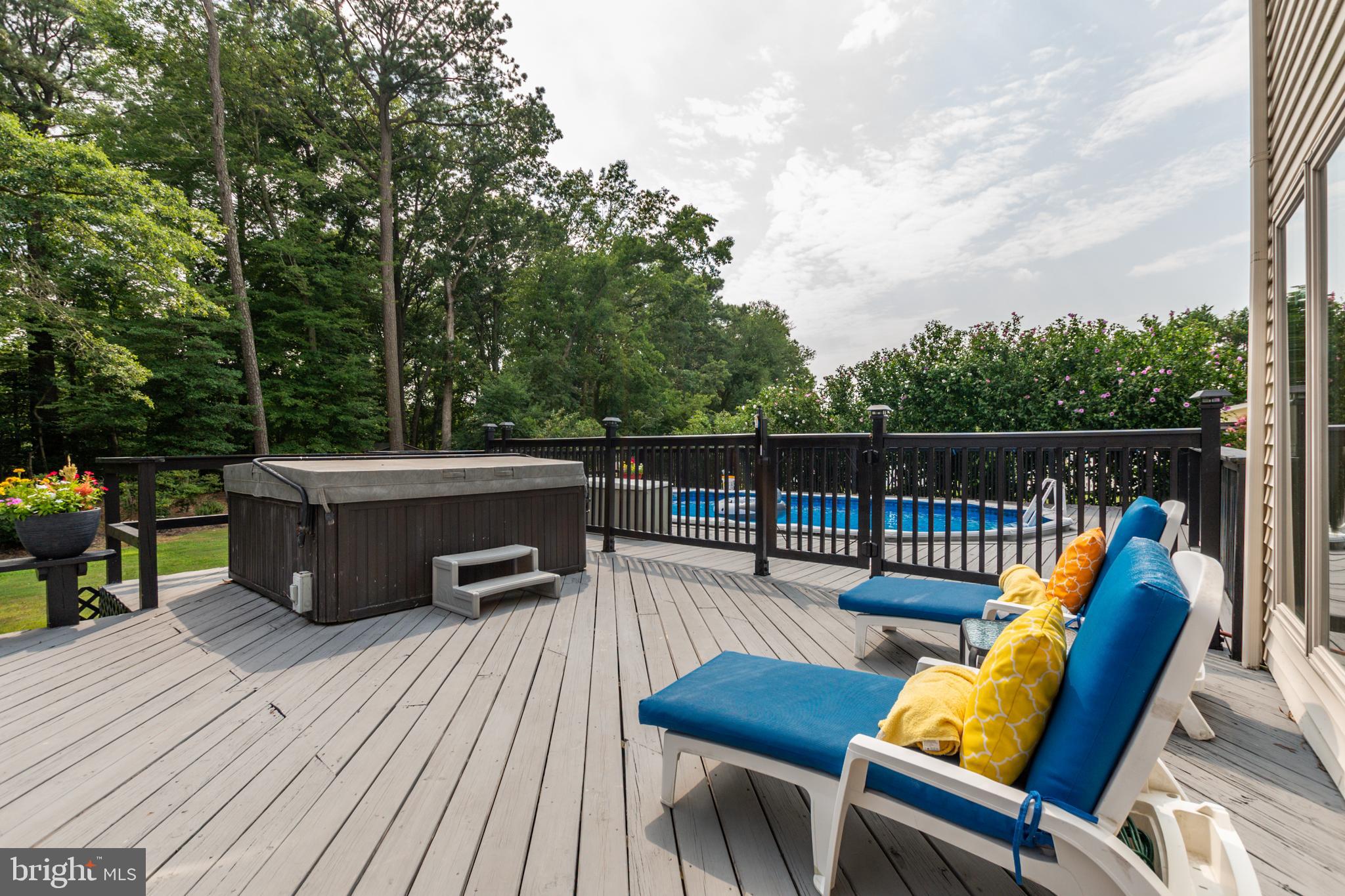 CEDAR CREEK - Residential