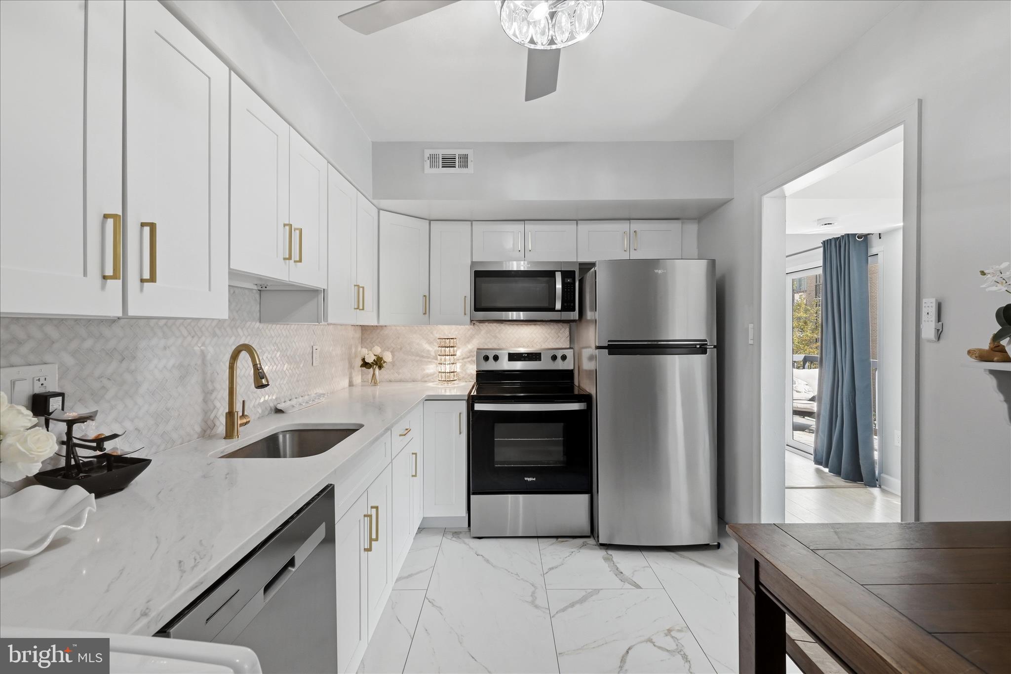 HAWTHORNE VILLAGE - Residential