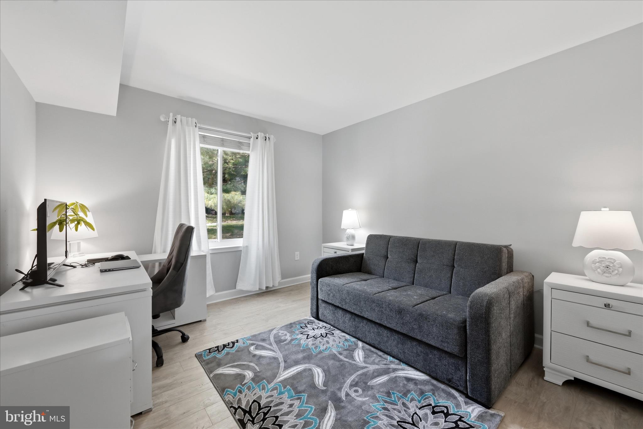 HAWTHORNE VILLAGE - Residential