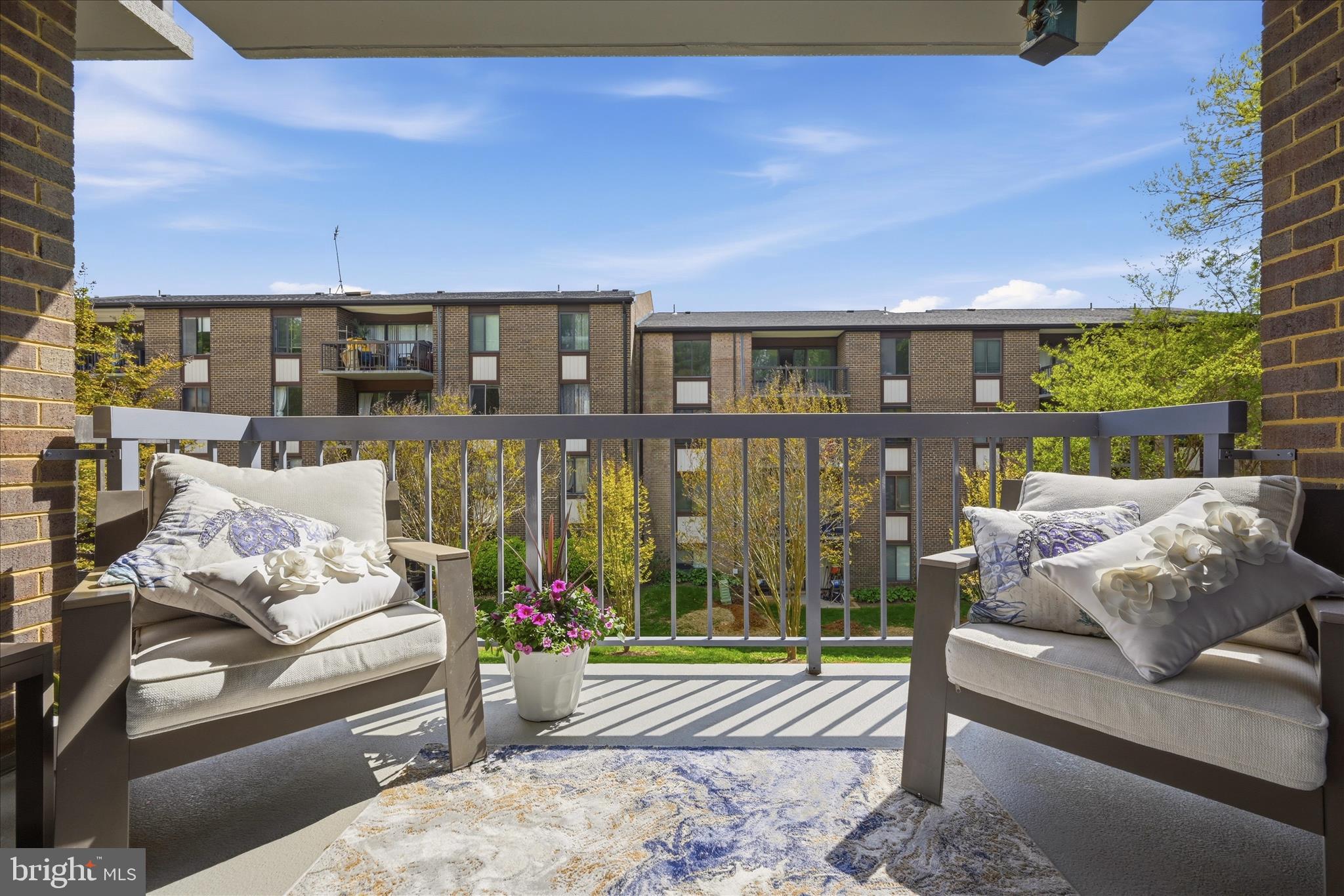 HAWTHORNE VILLAGE - Residential