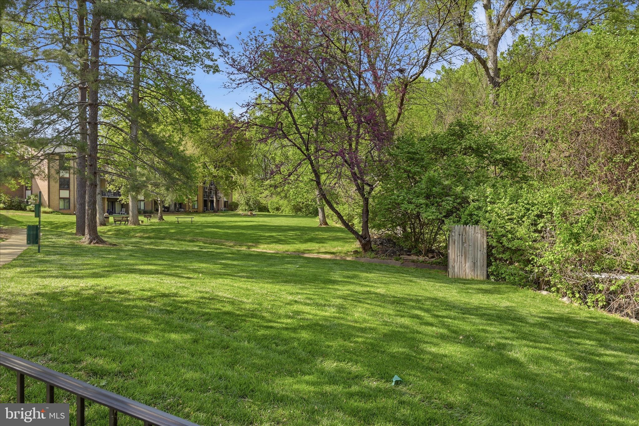 HAWTHORNE VILLAGE - Residential