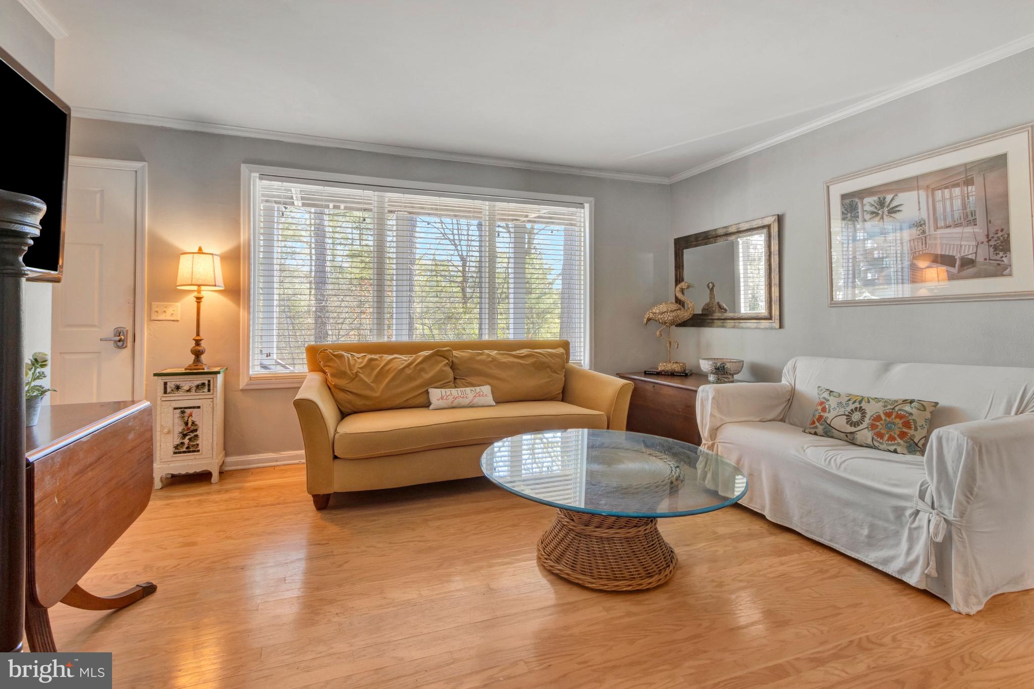 HIGH VIEW - Residential