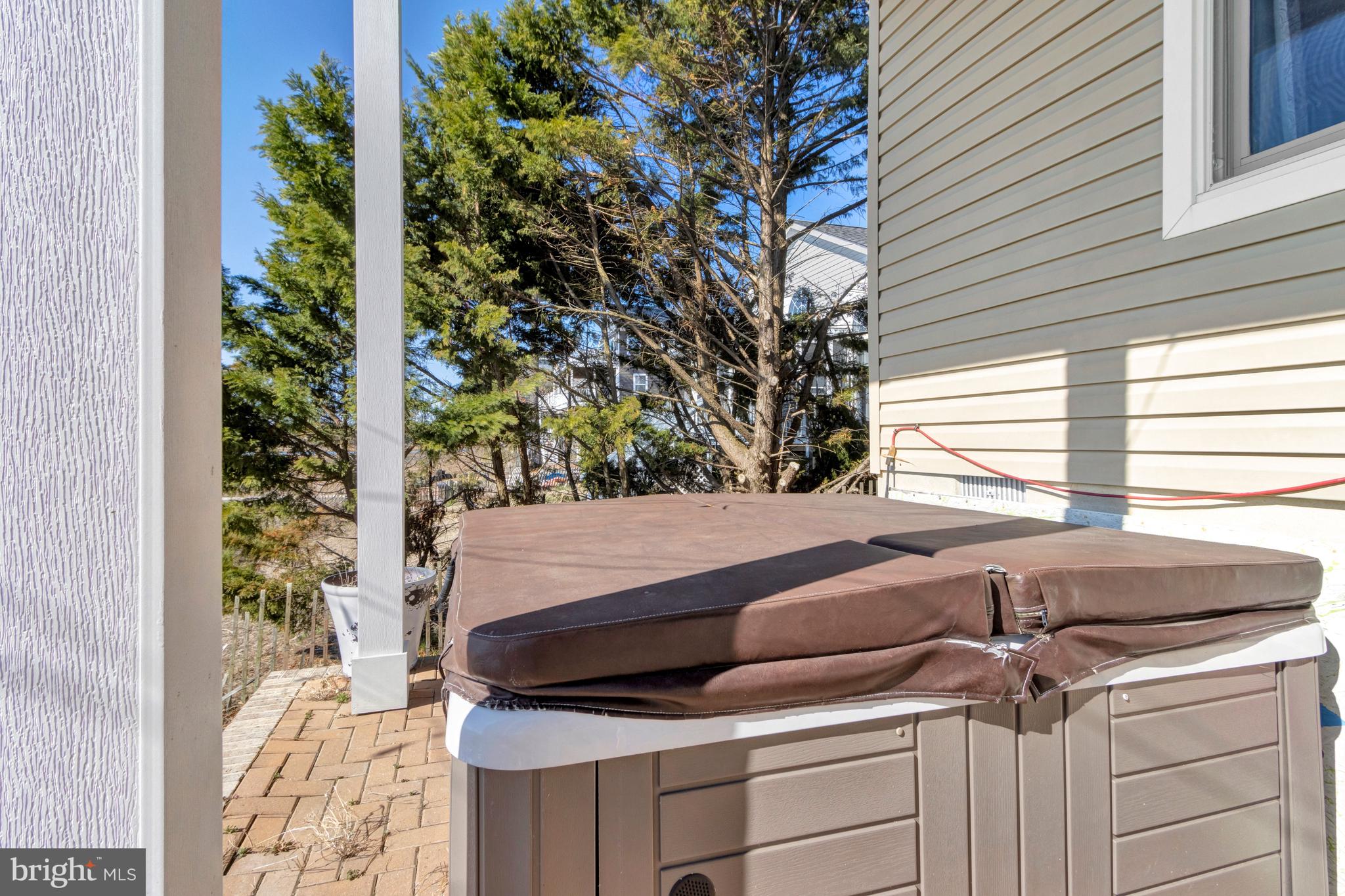 HIGH VIEW - Residential