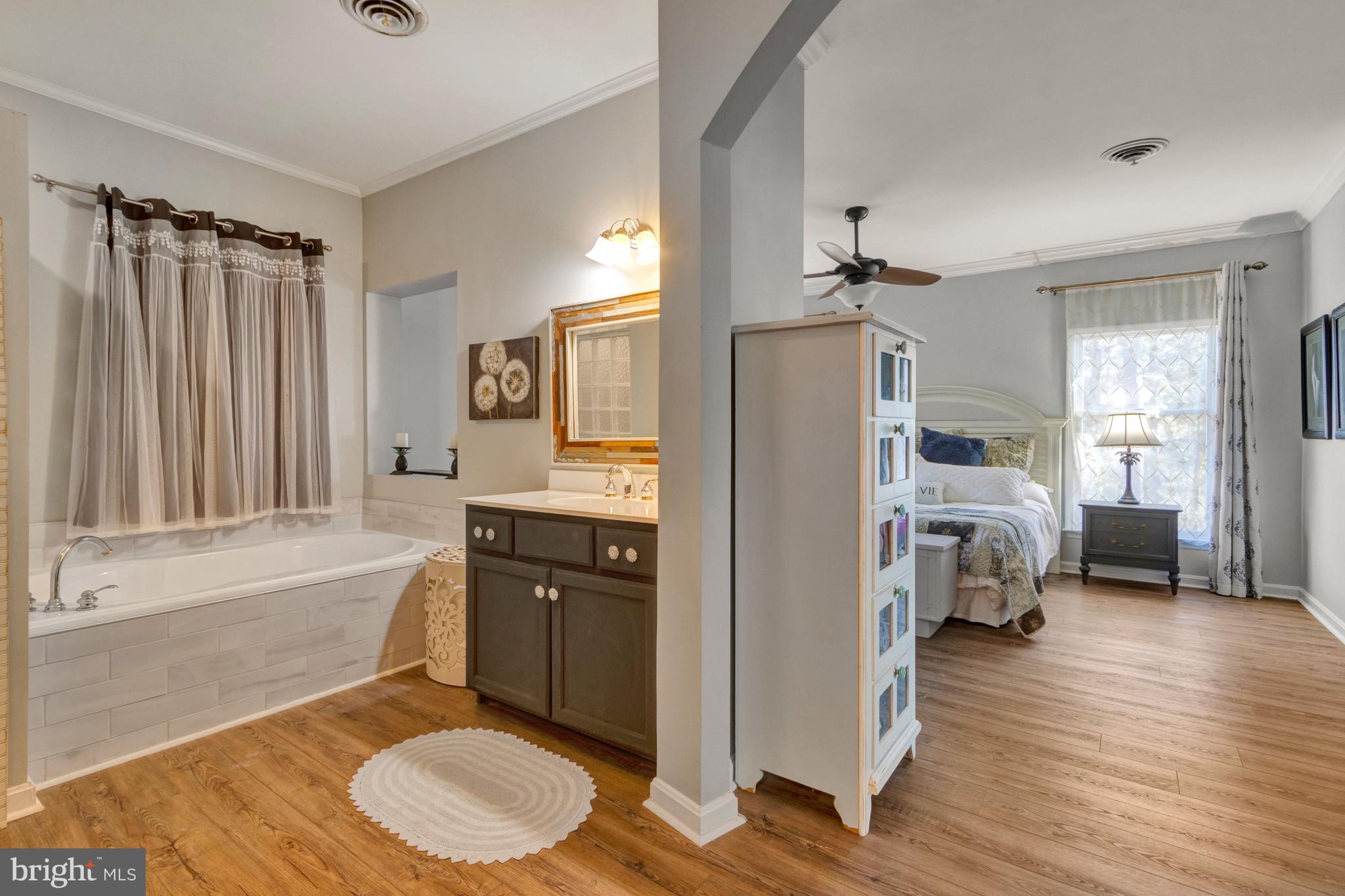 HIGH VIEW - Residential