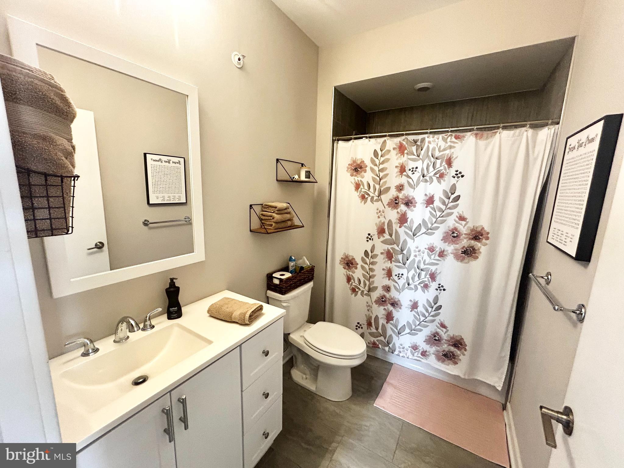 FAIRMOUNT - Residential Lease