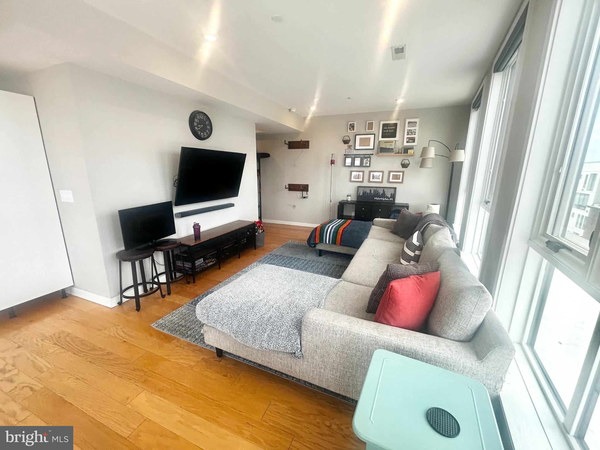 FAIRMOUNT - Residential Lease