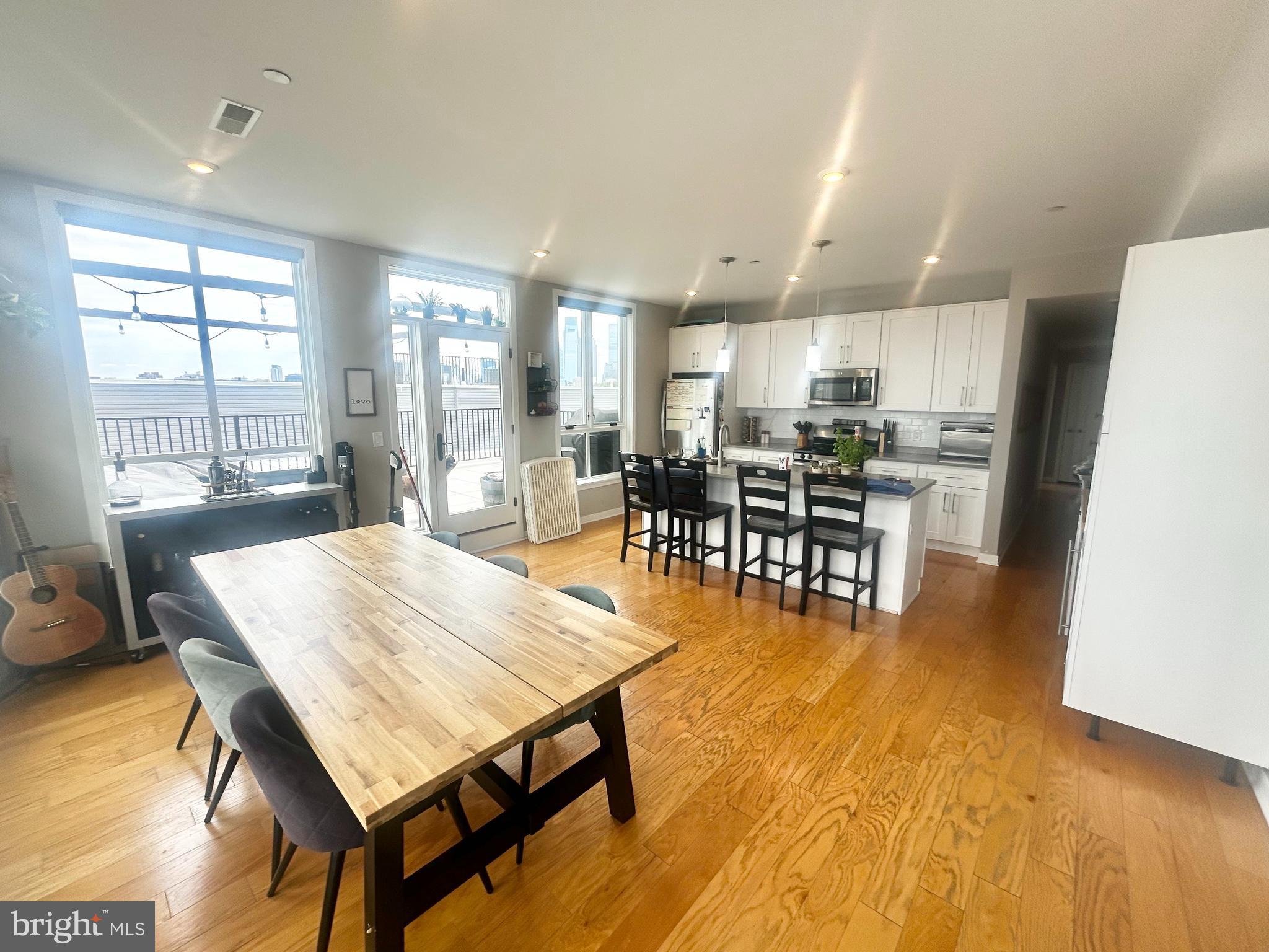 FAIRMOUNT - Residential Lease