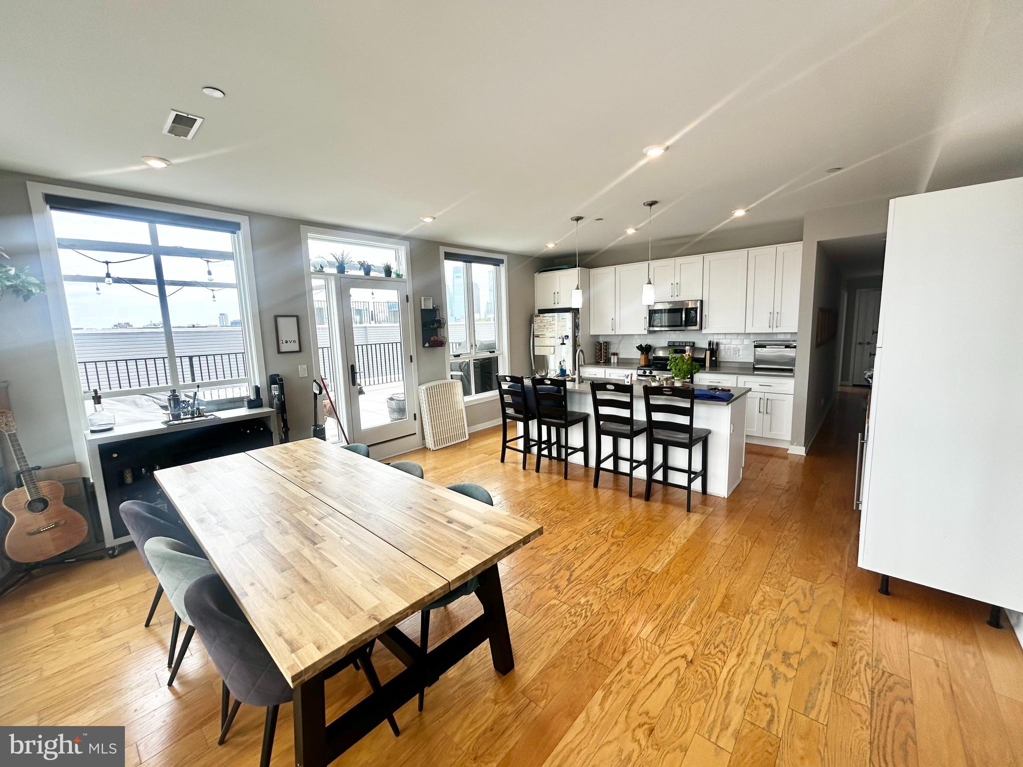 FAIRMOUNT - Residential Lease