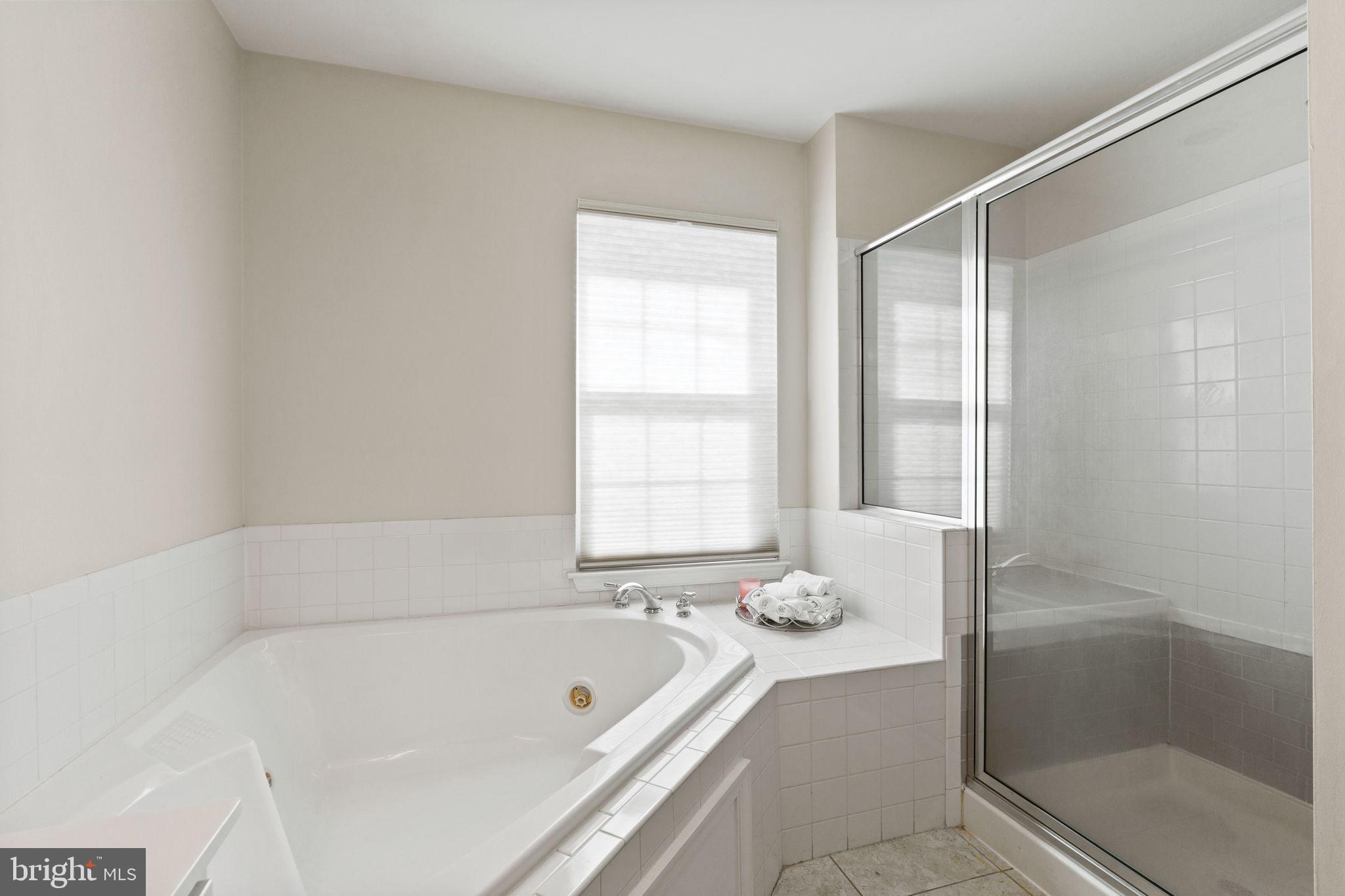 WILLIAMS KNOLL - Residential