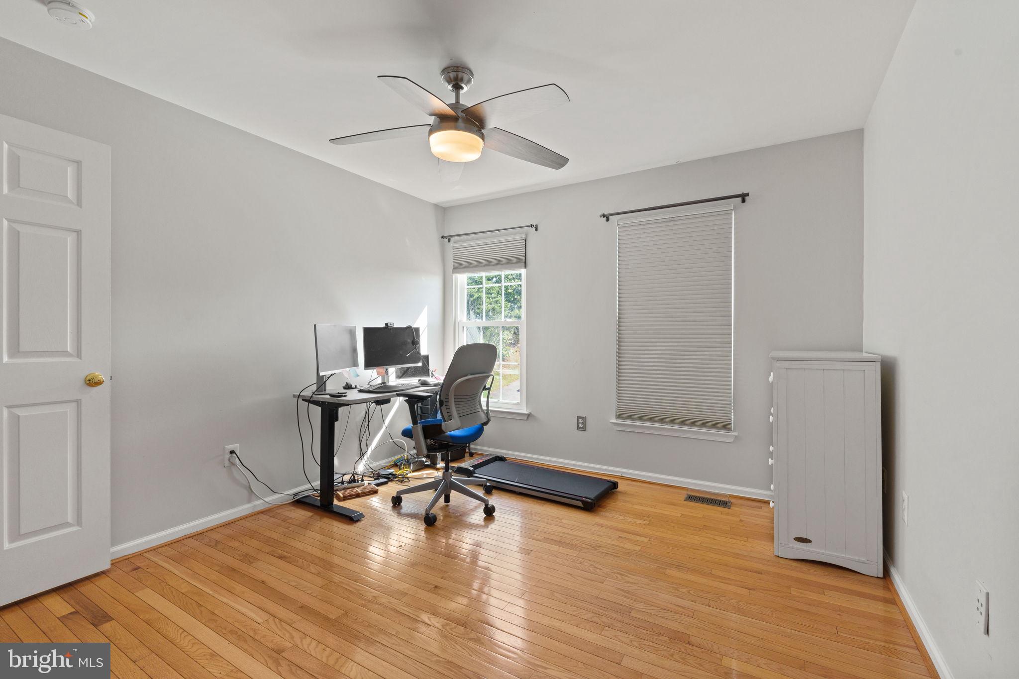 WILLIAMS KNOLL - Residential