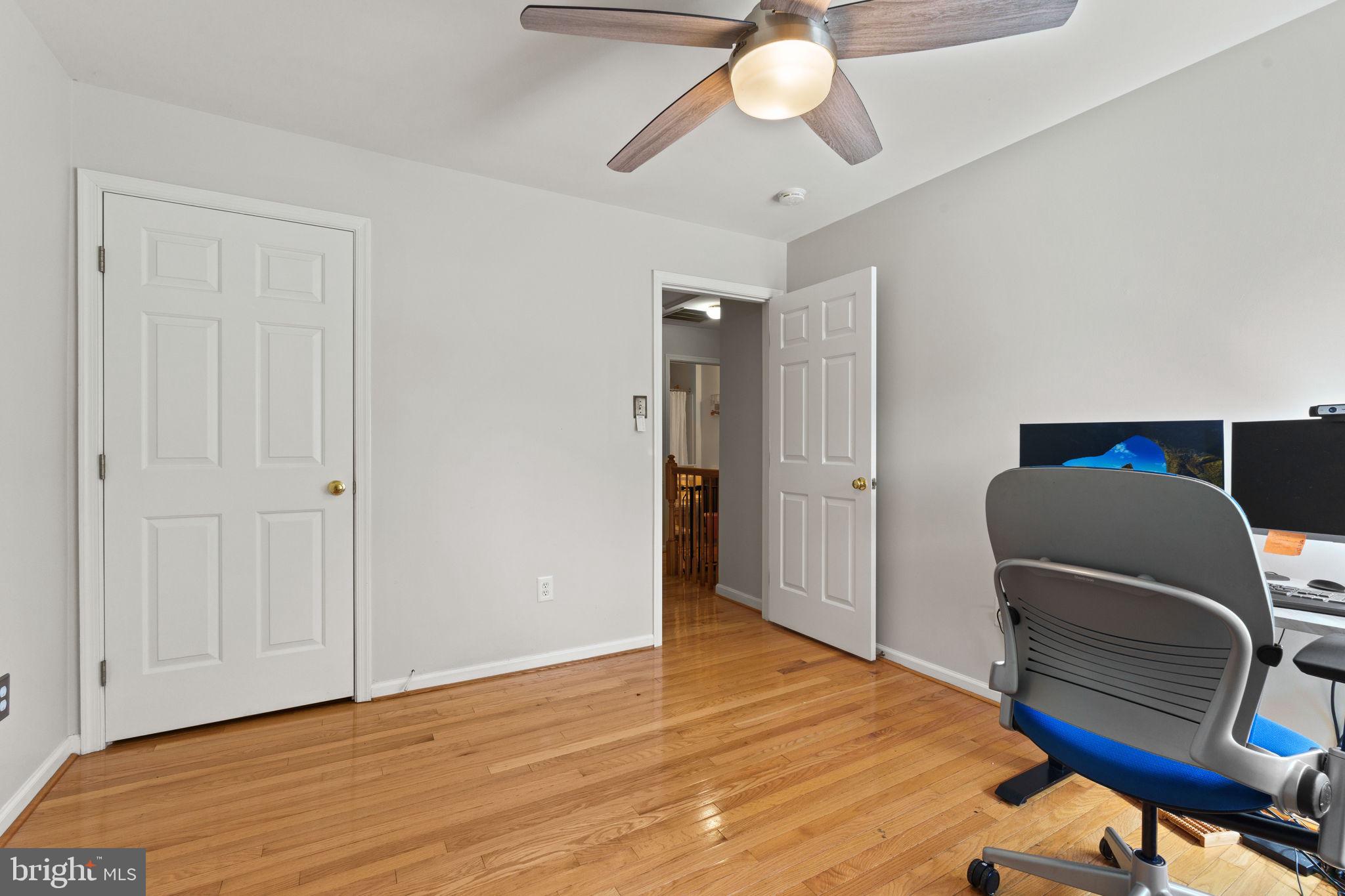 WILLIAMS KNOLL - Residential