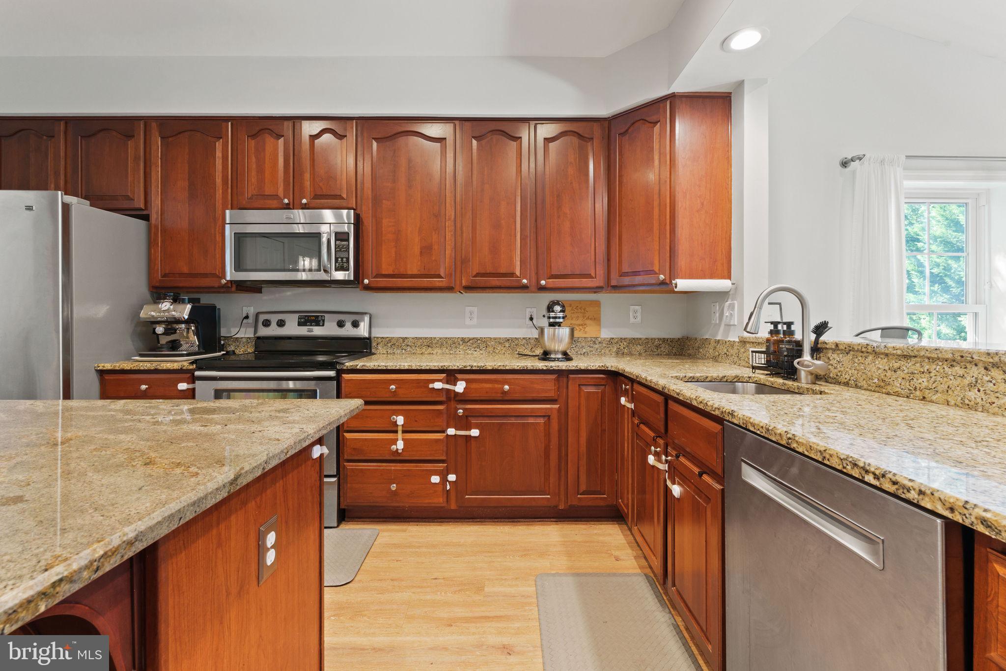 WILLIAMS KNOLL - Residential