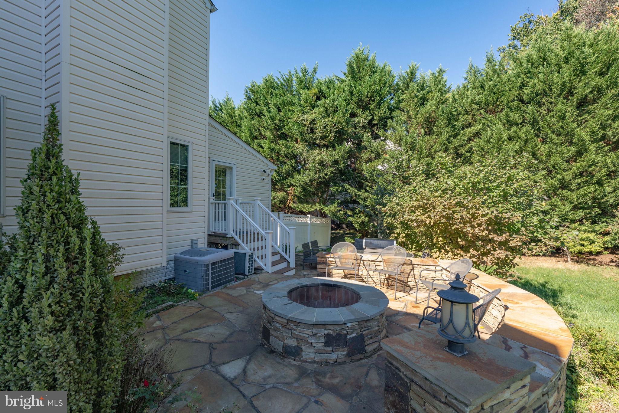 WILLIAMS KNOLL - Residential