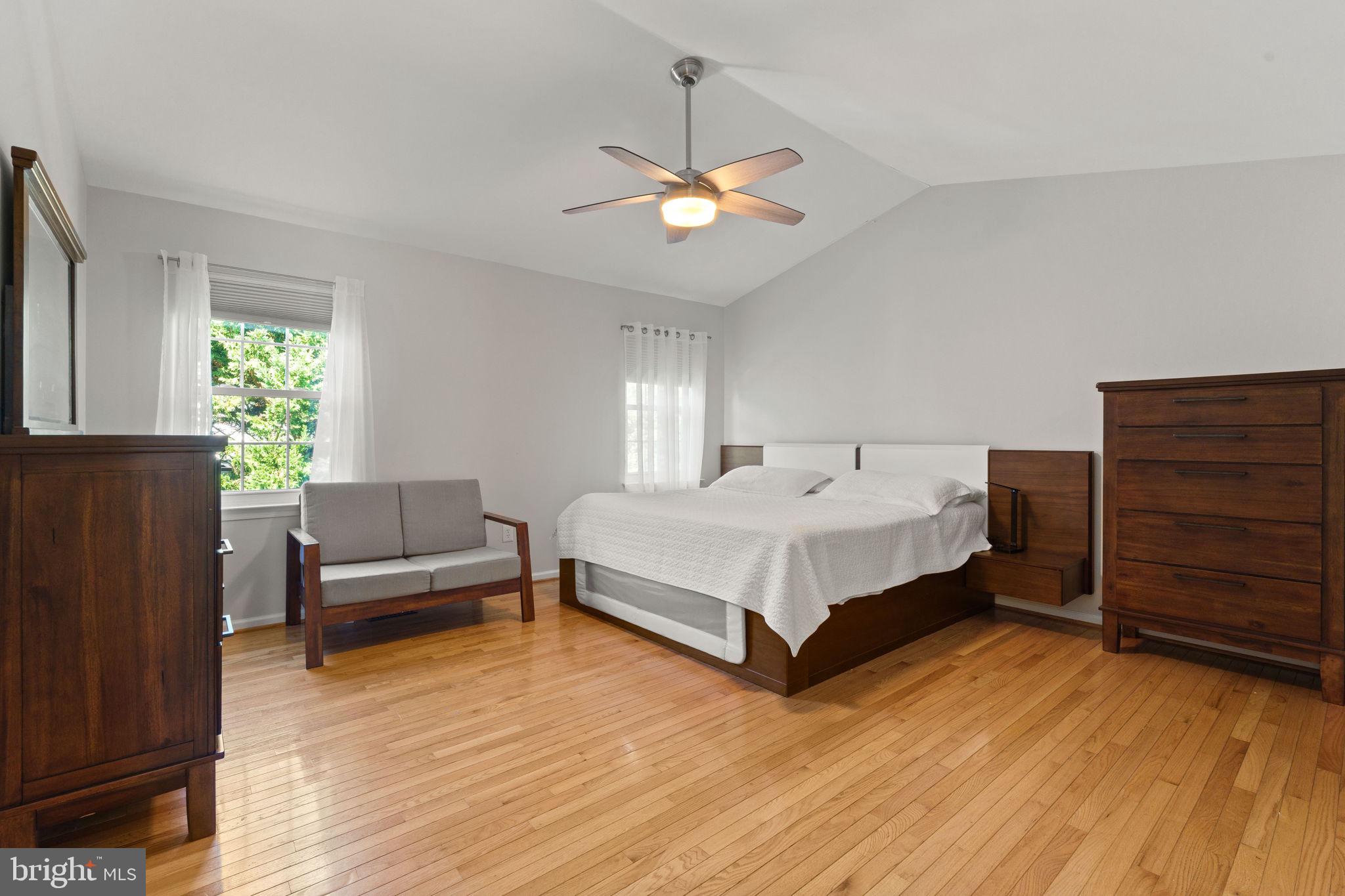 WILLIAMS KNOLL - Residential