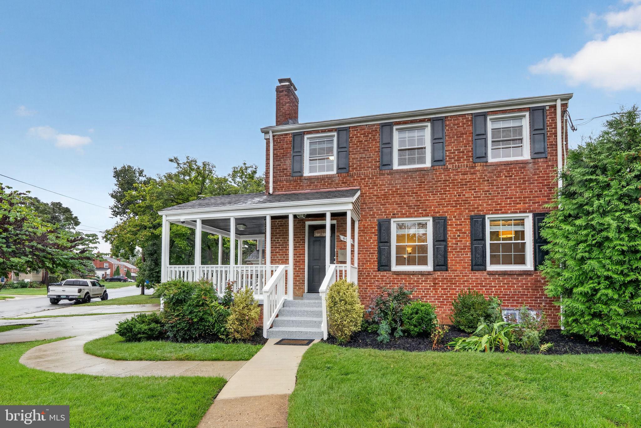 406 GILMOURE DRIVE