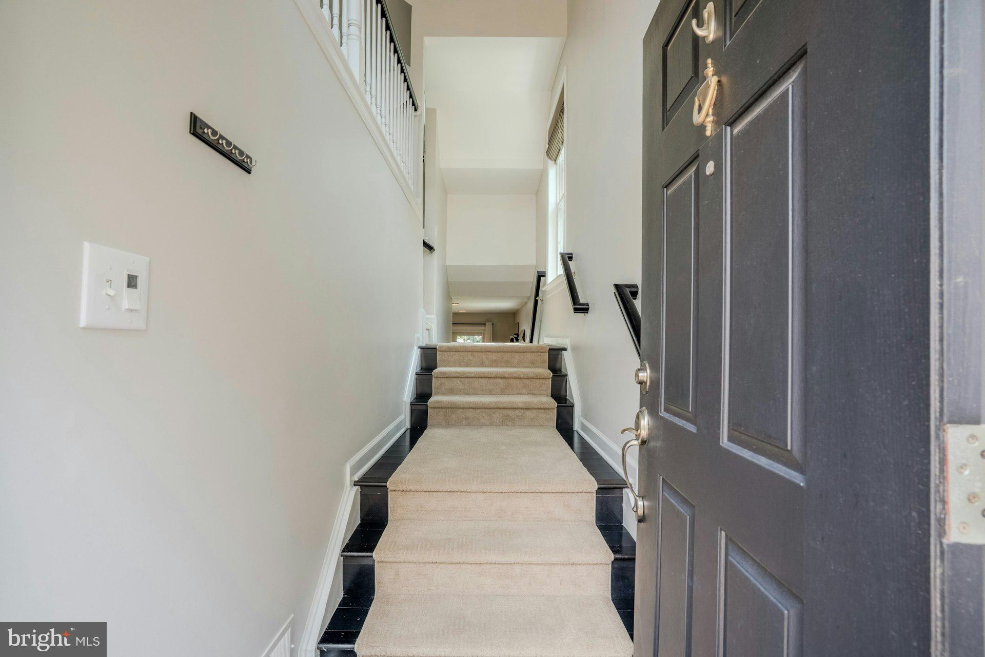 4555 GOSSAMER WAY