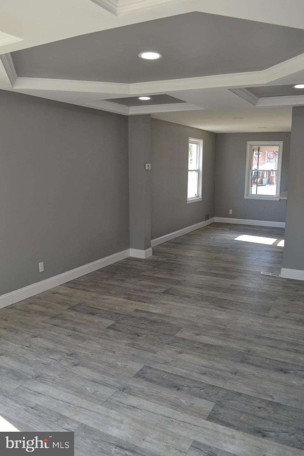 BEVERLY HILLS - Residential Lease