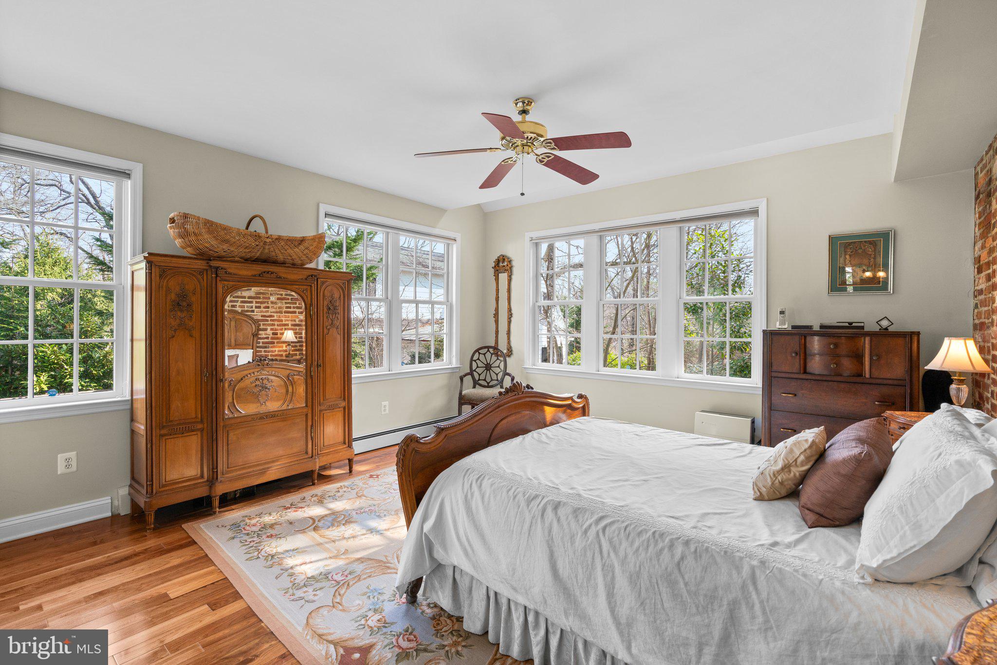 ROUND BAY - Residential