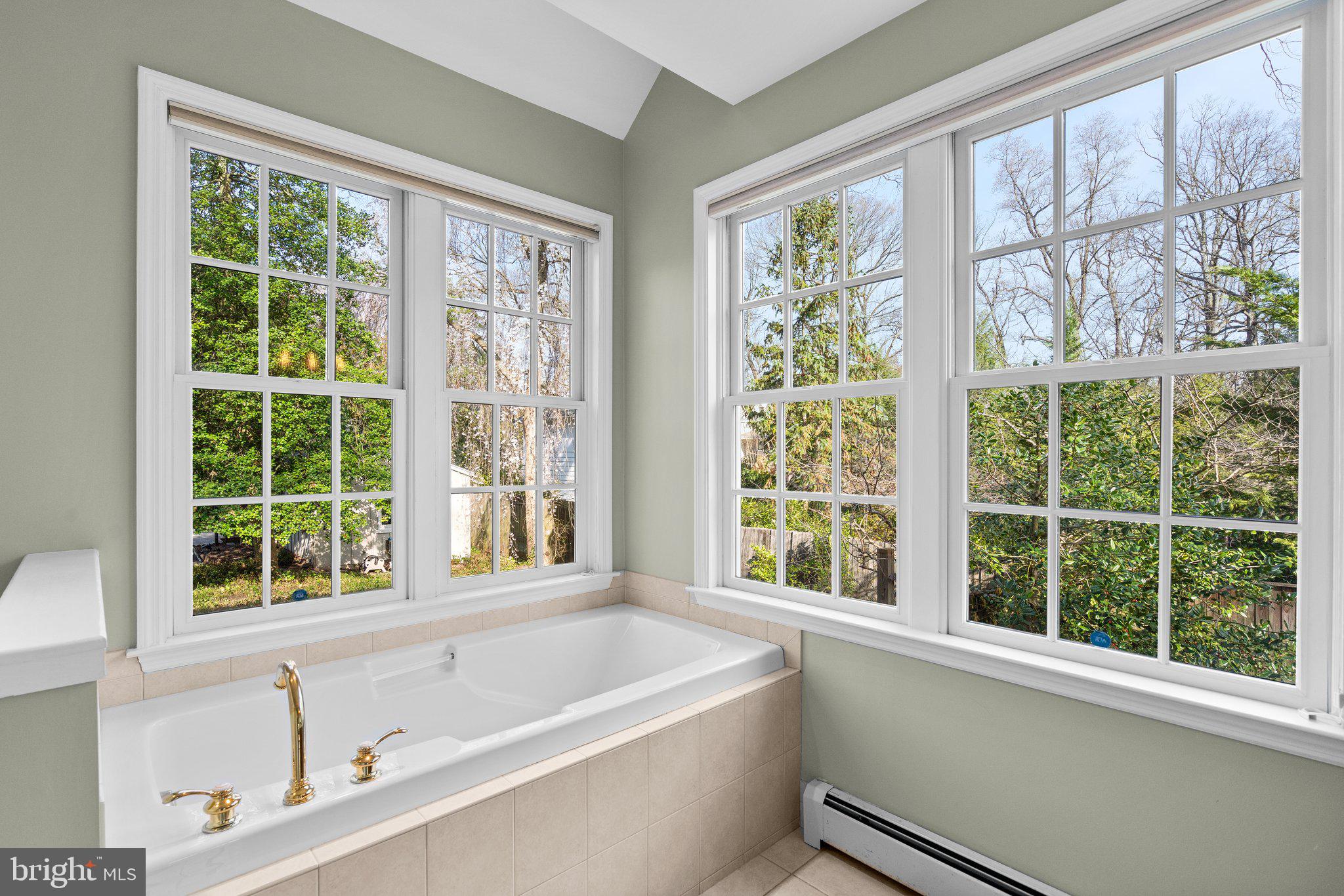 ROUND BAY - Residential