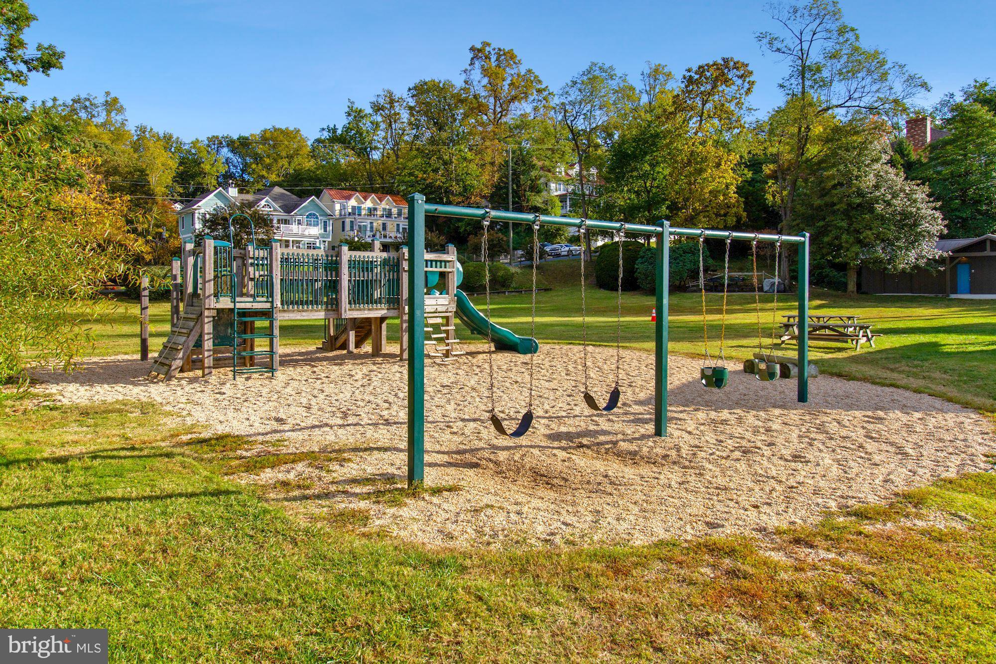 ROUND BAY - Residential