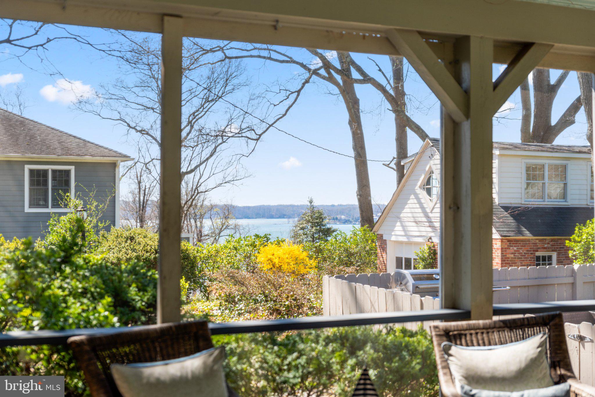 ROUND BAY - Residential