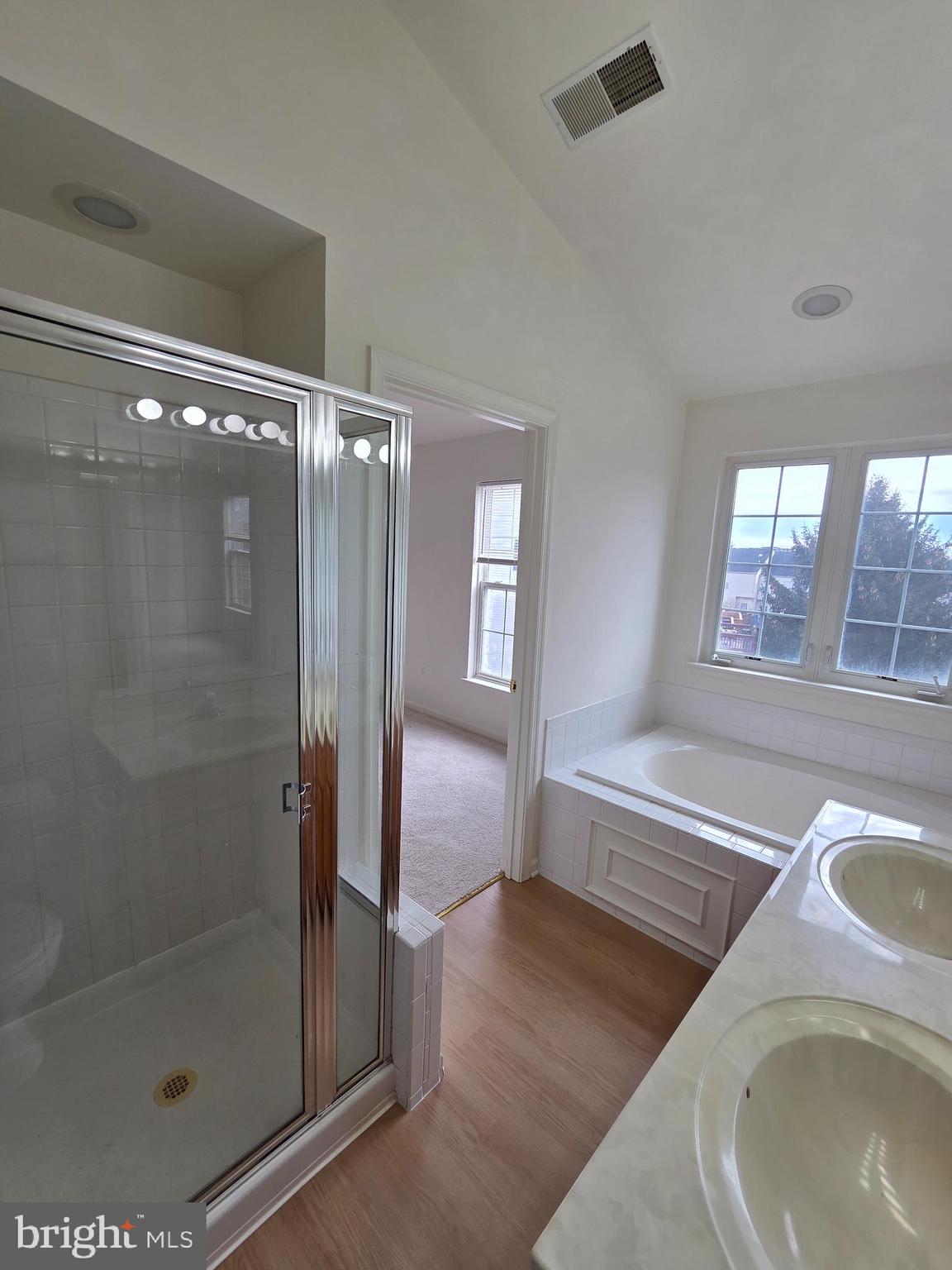 CLOVERLEAF TOWNHOMES - Residential