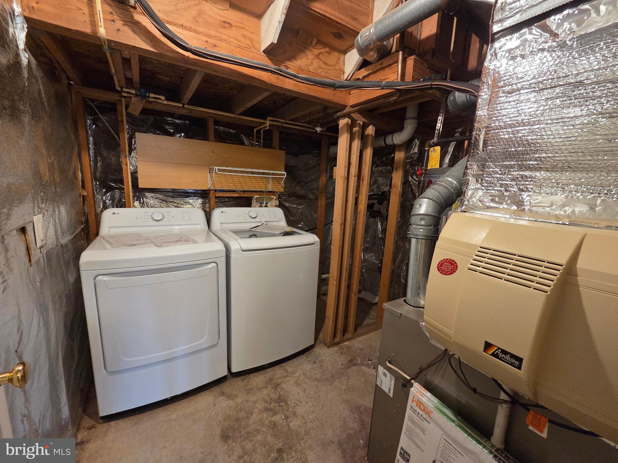 CLOVERLEAF TOWNHOMES - Residential