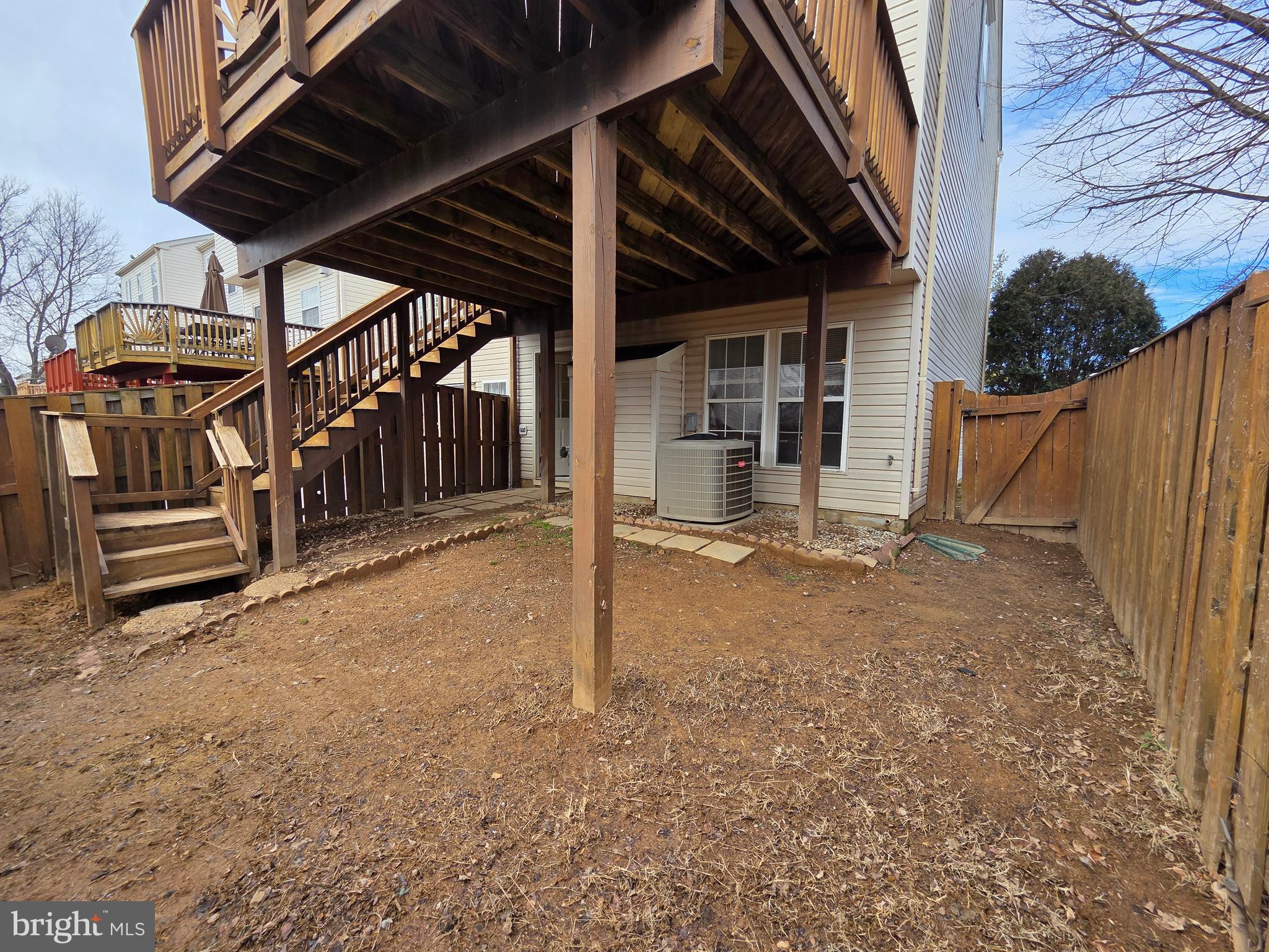 CLOVERLEAF TOWNHOMES - Residential