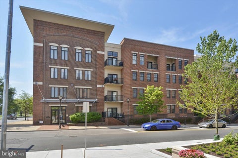 Condo For Rent - 181 E Reed Avenue #305<br/> Alexandria City County, ALEXANDRIA, VA 22305