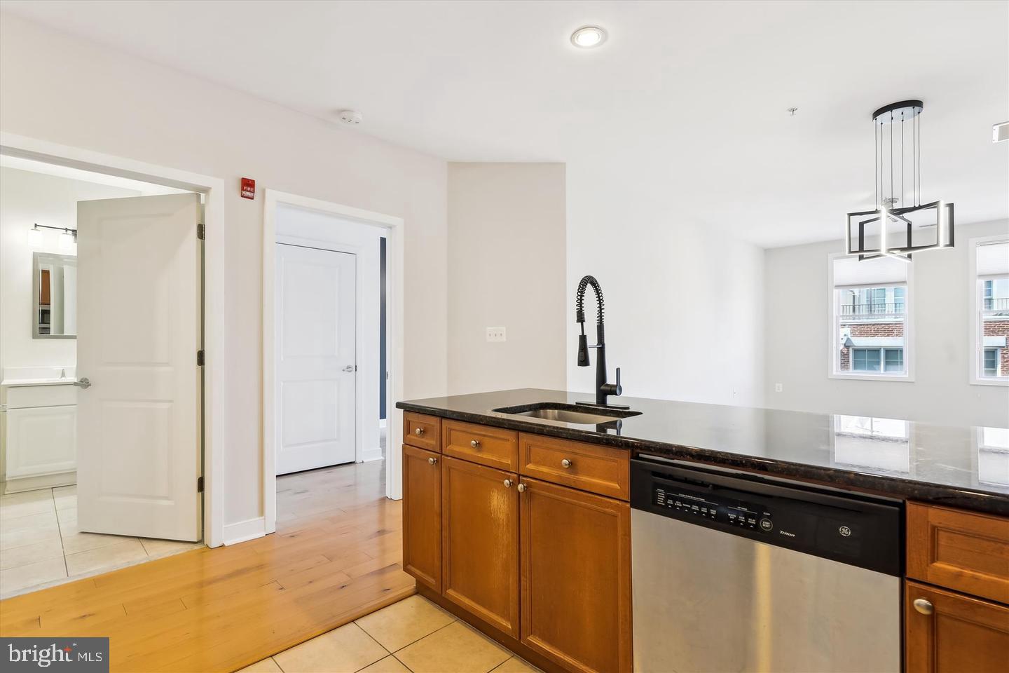 181 E REED AVENUE 305