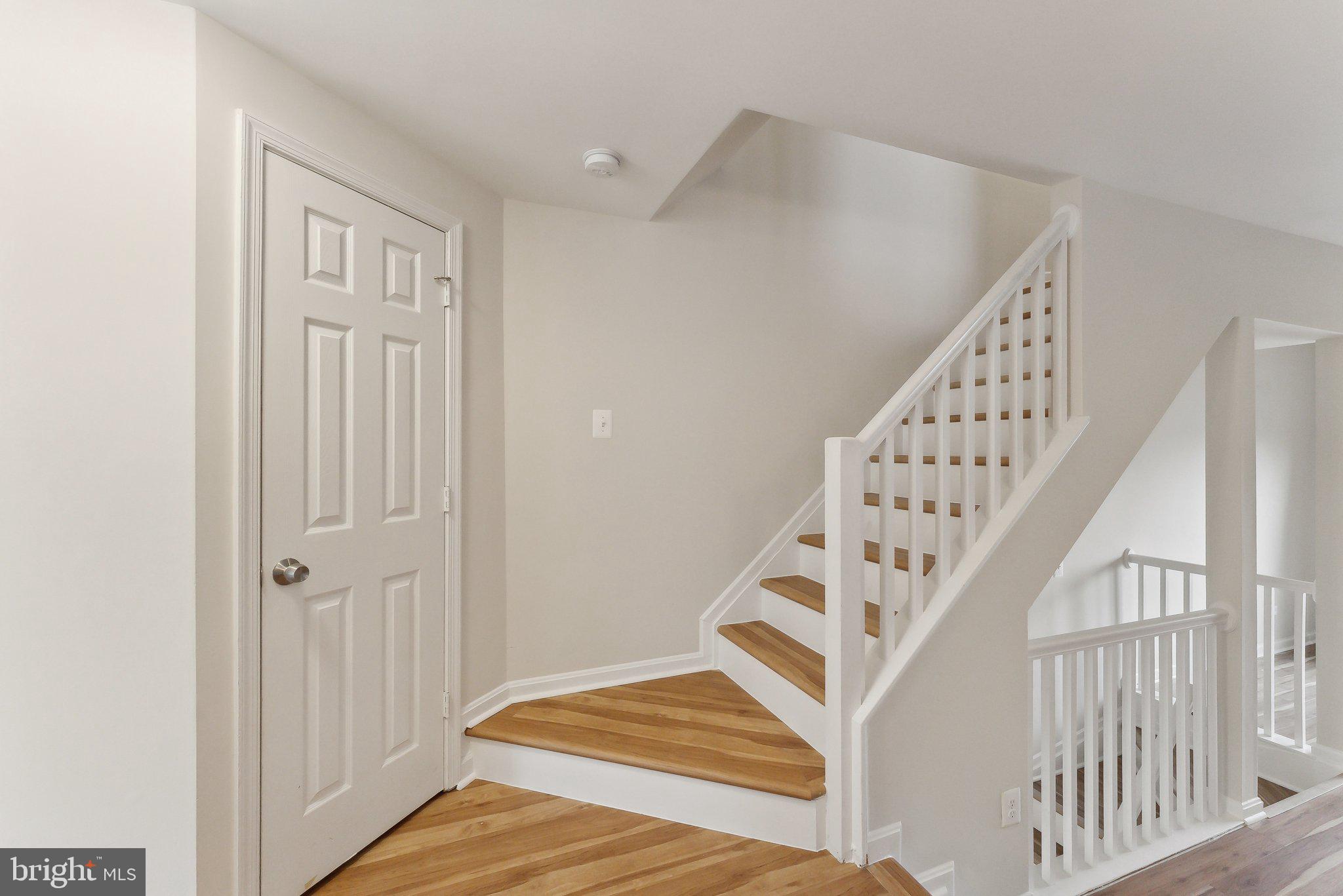 KINGSTOWNE - Residential Lease