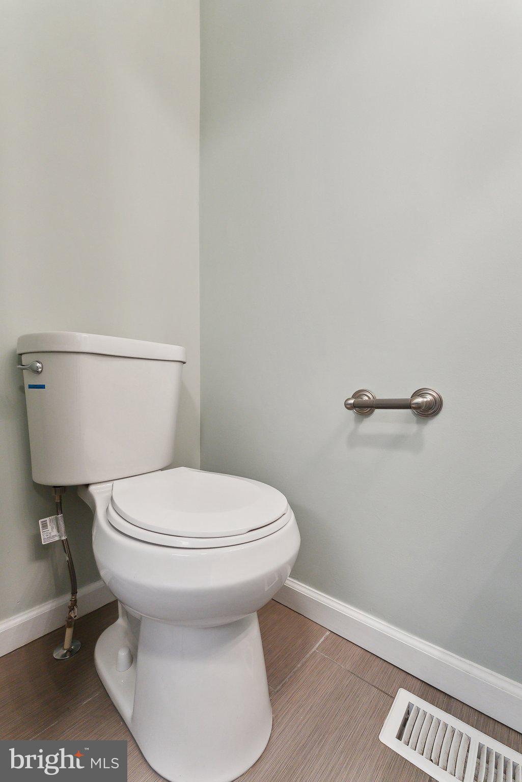 KINGSTOWNE - Residential Lease